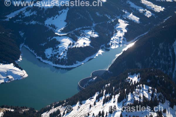 Le lac et le barrage de l'Hongrin