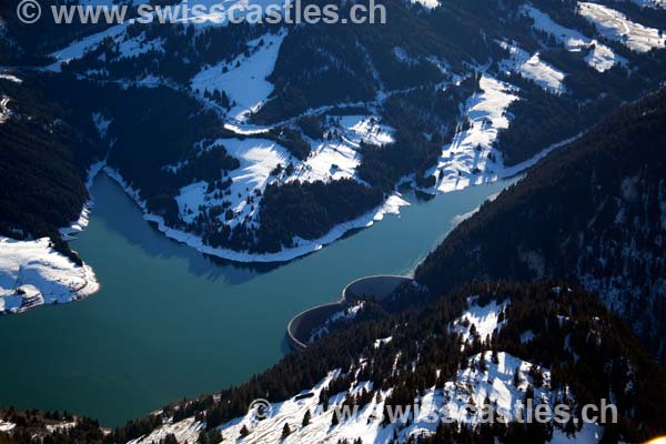 Le lac et le barrage de l'Hongrin