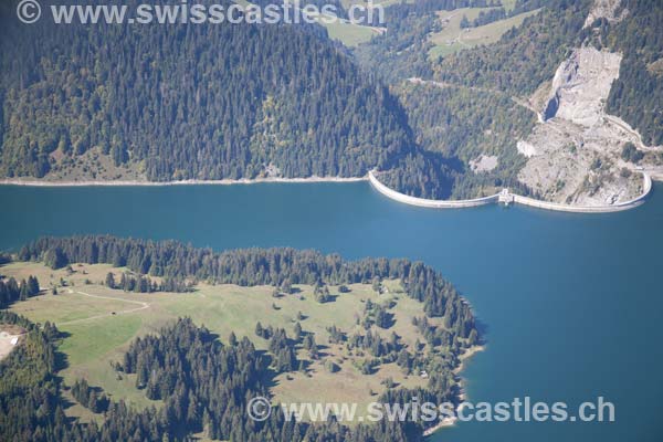 Le lac et le barrage de l'Hongrin