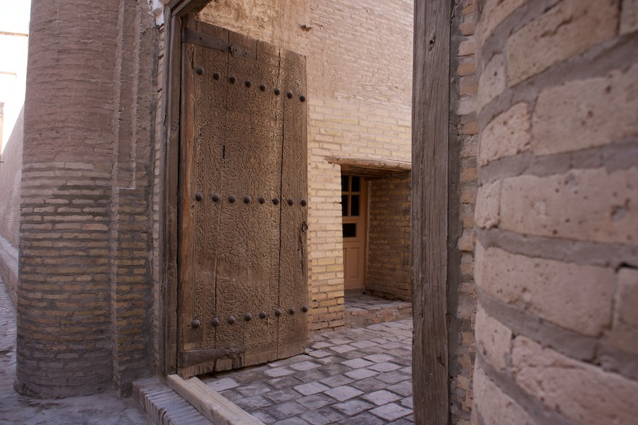 Khiva Tach Khaouli