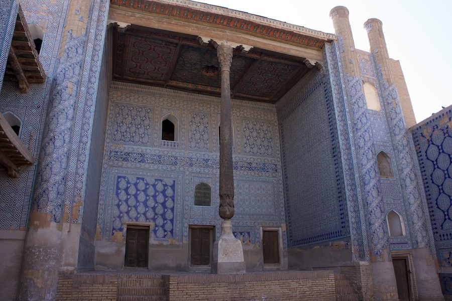 Khiva Tach Khaouli