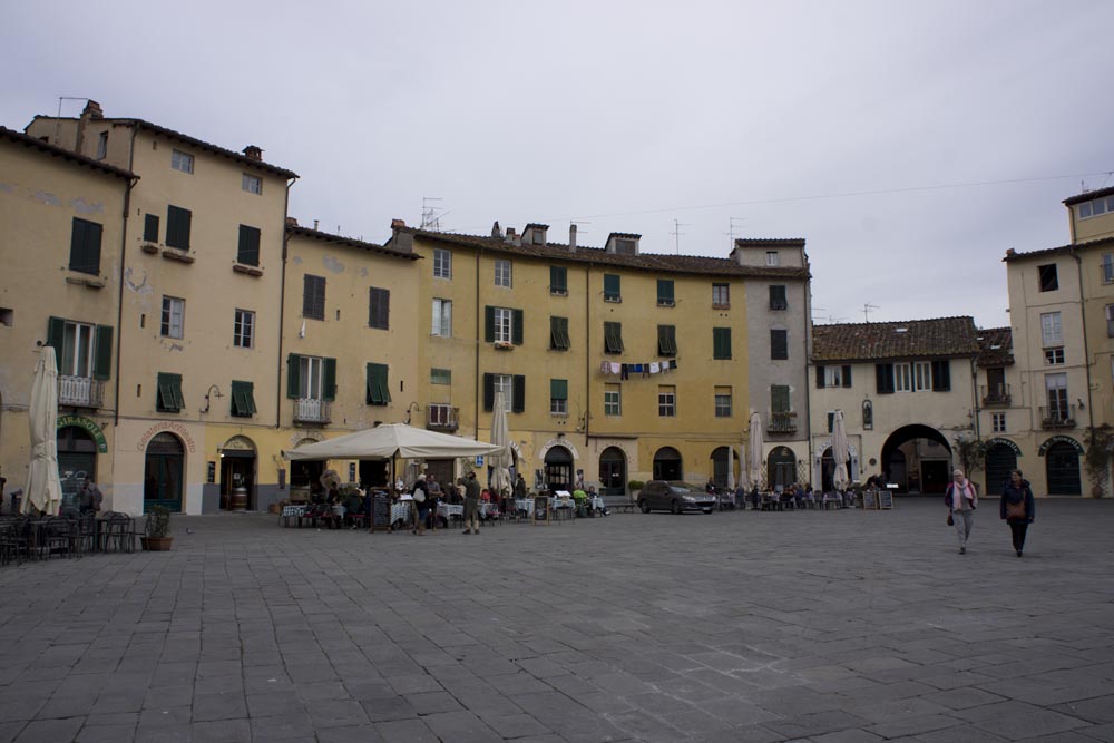 Lucca - Lucques 