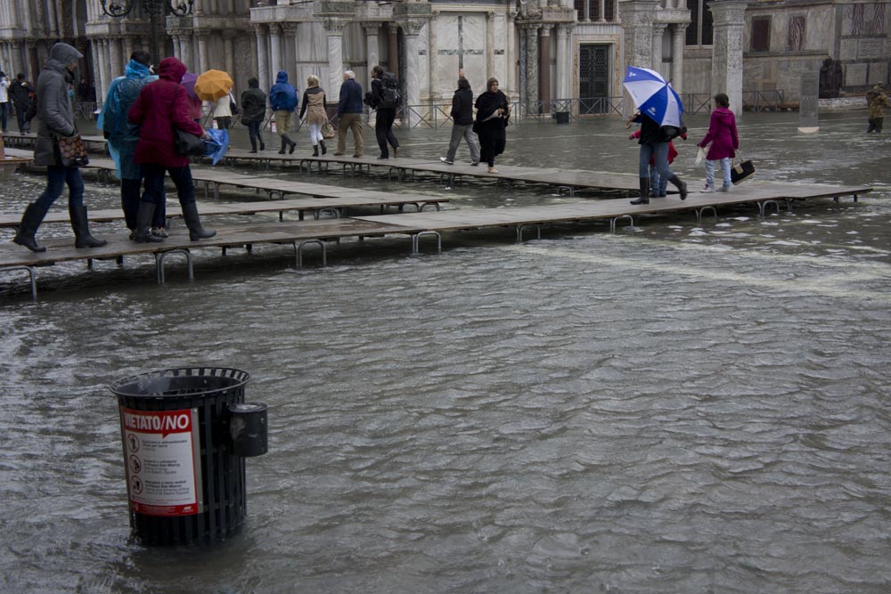 Venise, La place Saint Marc sous l'eau