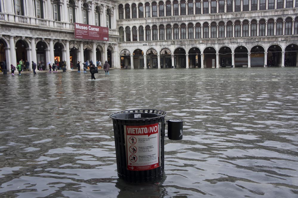 Venise, La place Saint Marc sous l'eau